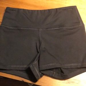 Fleo Black Power High Rise Short